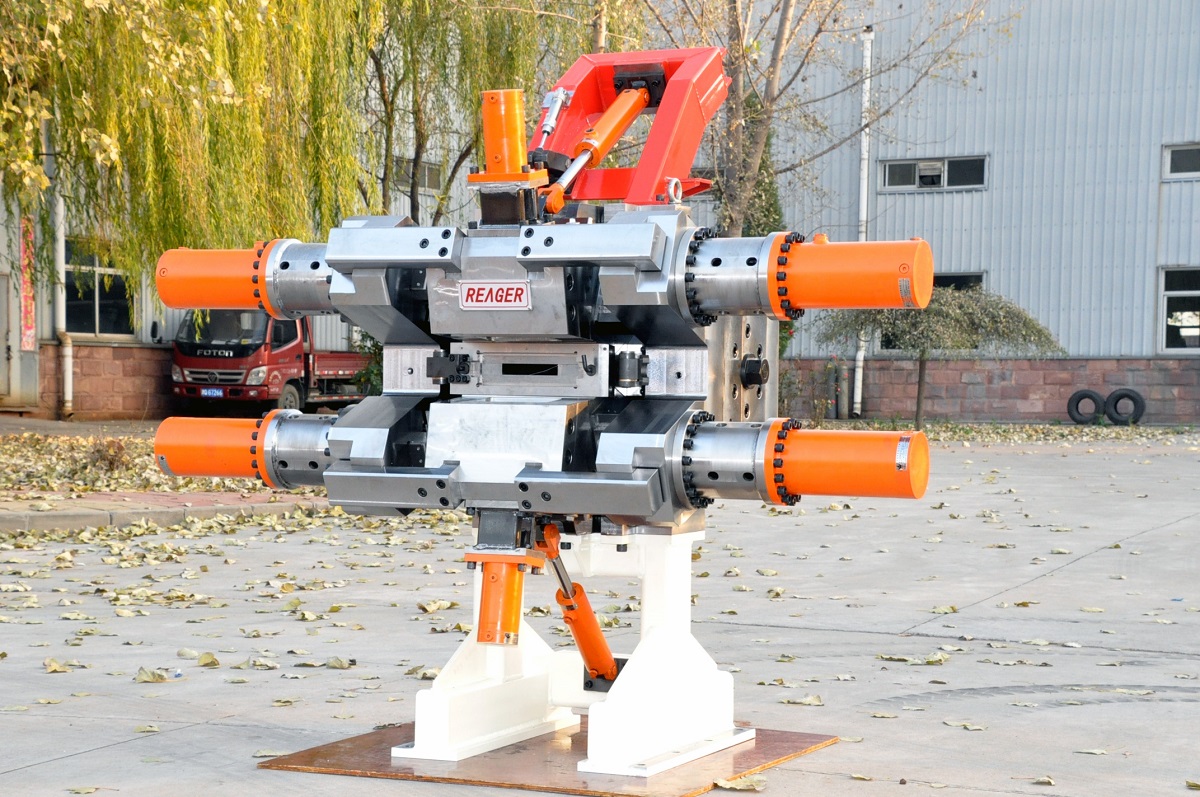 復(fù)合機(jī)頭-2